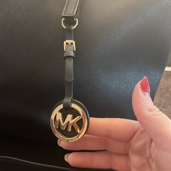 Micheline Kors Bag with laptop compartment. - Picture 3 of 9